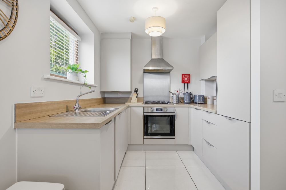 Kitchen, Luxury Two Bedroom Apartment In Ashbourne