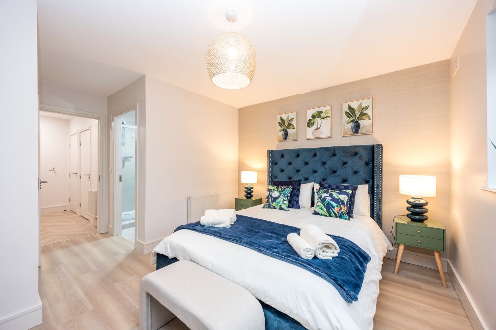 Main bedroom, Spacious New 2 Bedroom Apt