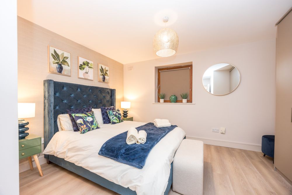 Main bedroom, Spacious New 2 Bedroom Apt