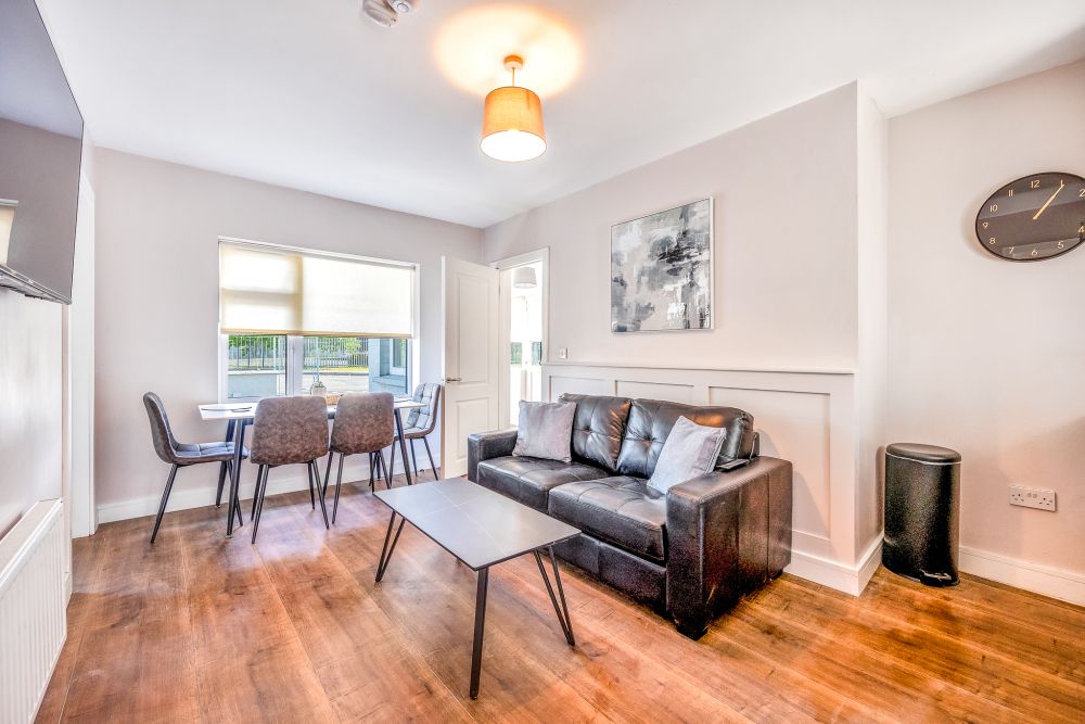 Living room, Quaint 3 Bedroom Cottage